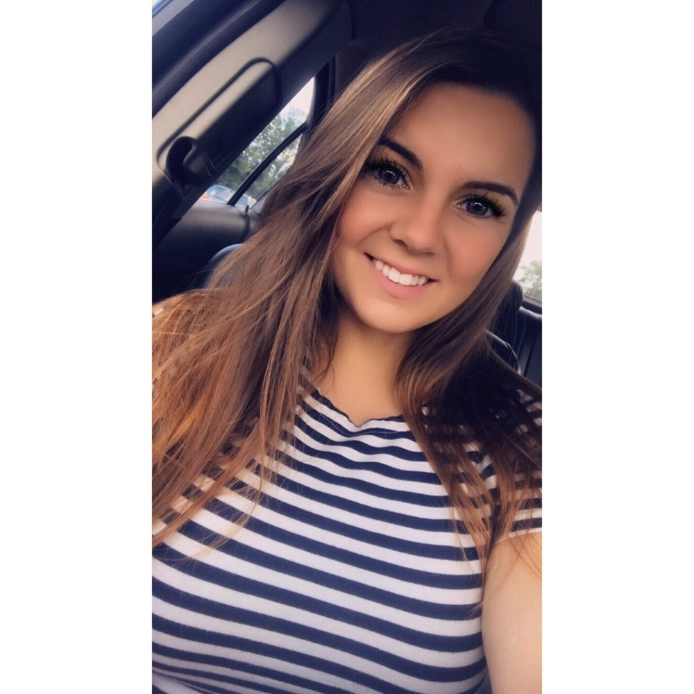 Meet your Posher, Ashley